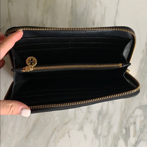 Tory Burch Wallet - Picture 4 of 6